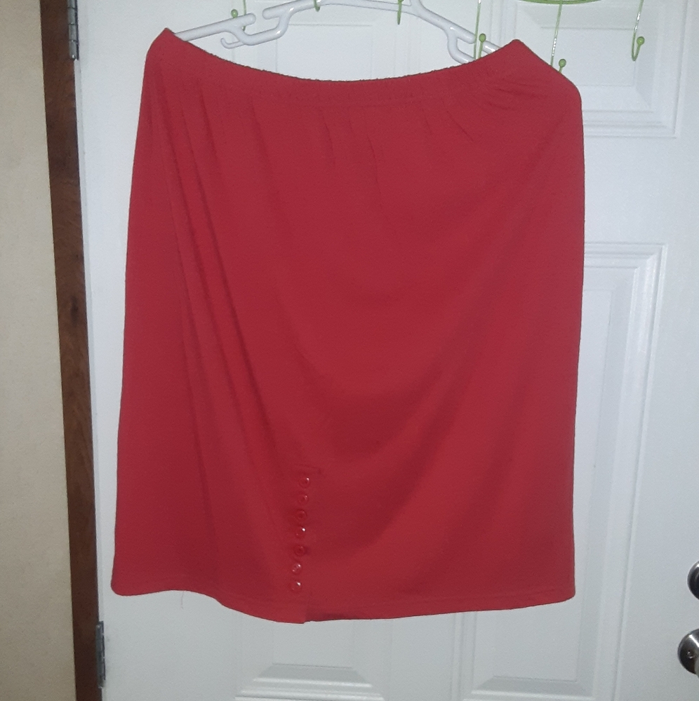 Women's Plus Sz Red Skirt